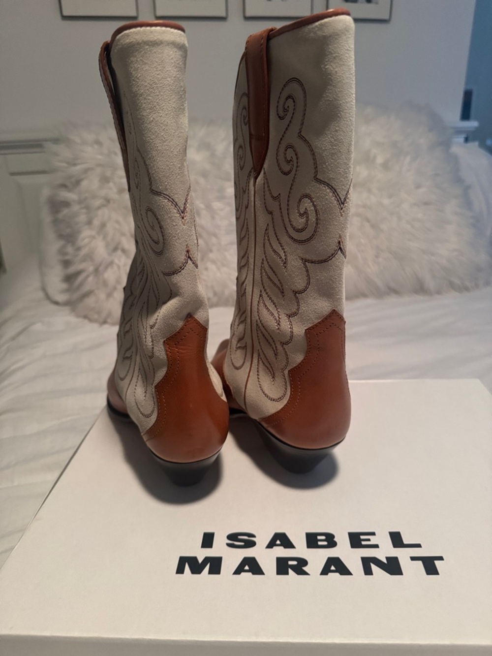 Isabel Marant Two-Tone Tan and Cream Western Cowboy Boots - Picture 3 of 7